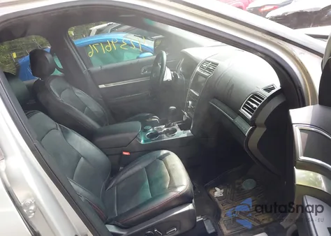 2016 Ford Explorer Sport z USA, uszkodzony, nr VIN 1FM5K8GT3GGD06444